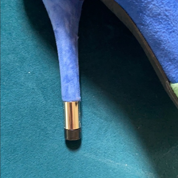 BCBG Multi Color Pumps - Picture 4 of 4